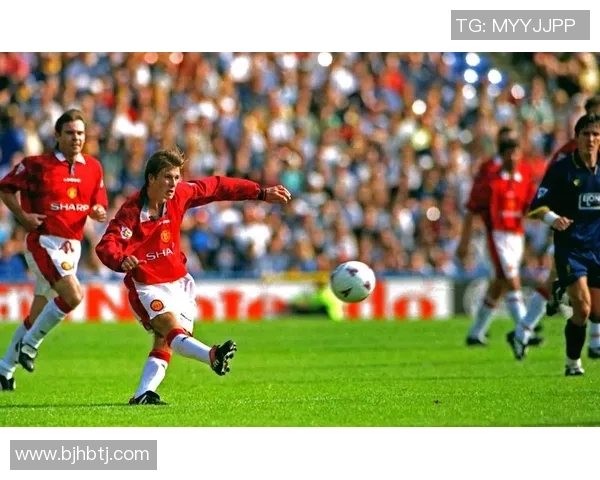 足球明星的任意球技巧与精彩瞬间解析让你领略足球魅力与激情