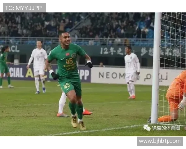 足球明星转会潮流解析与背后故事揭秘